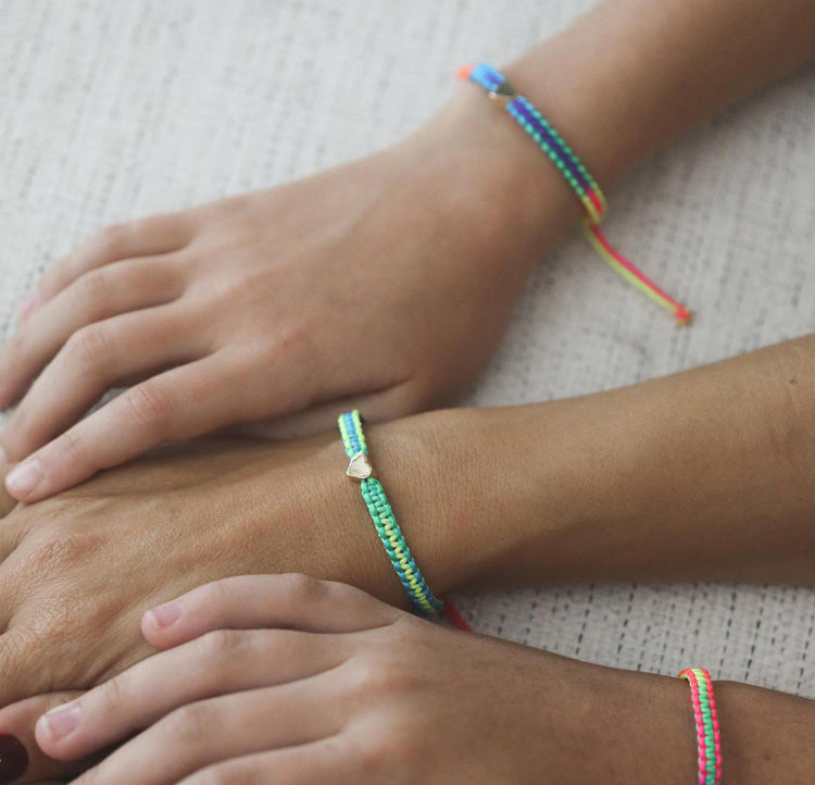 Family Heart Colorful Rainbow Matching Bracelets, First Day of Kindergarten Card, Daddy, Mommy and Me Bracelets, Adjustable Waterproof by Gifts & Knots