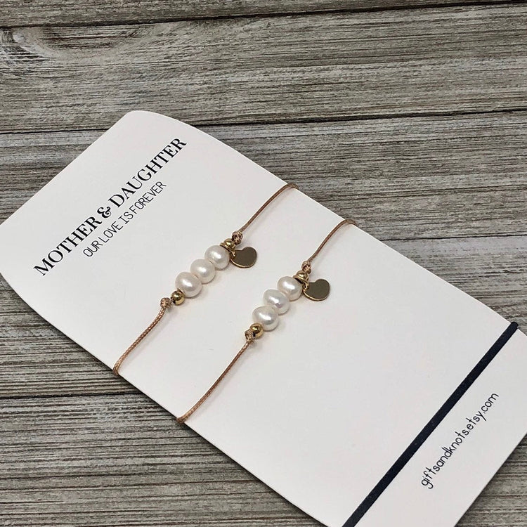 Mother and Daughter Pearl Bracelet Set - Gifts&Knots