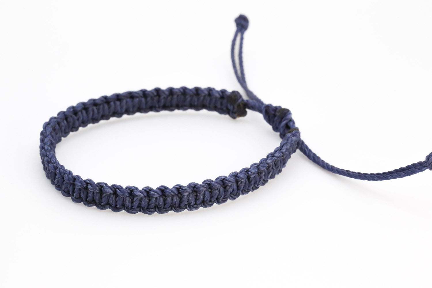 Wholesale Blue Macrame Bracelets: Stylish and Adjustable
